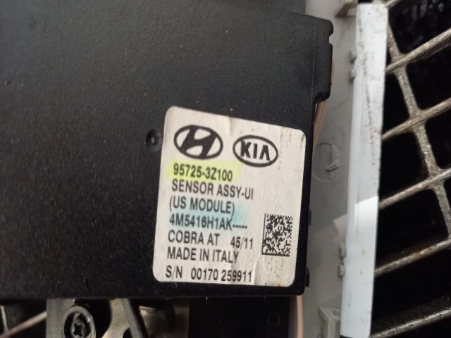 bontott HYUNDAI i40 Riasztó Ultrahang Érzékelő