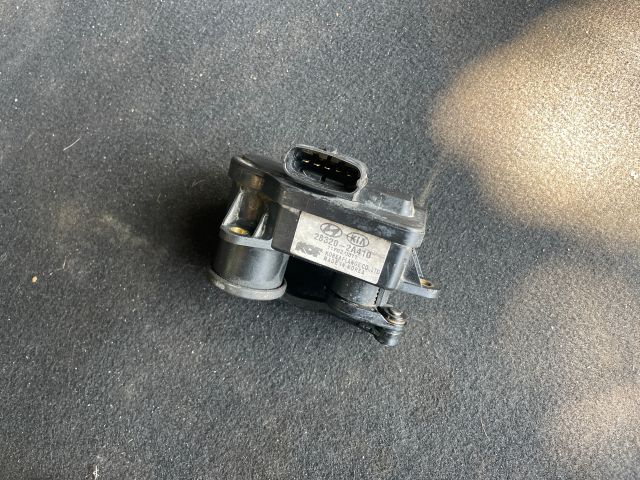 bontott HYUNDAI i40 Szívósor Elektronika