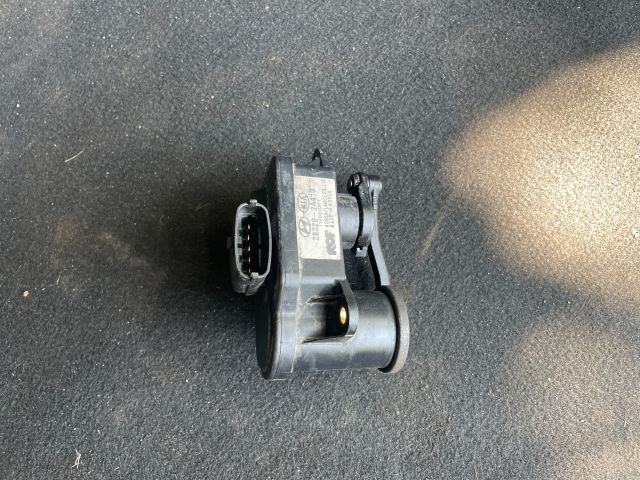 bontott HYUNDAI i40 Szívósor Elektronika