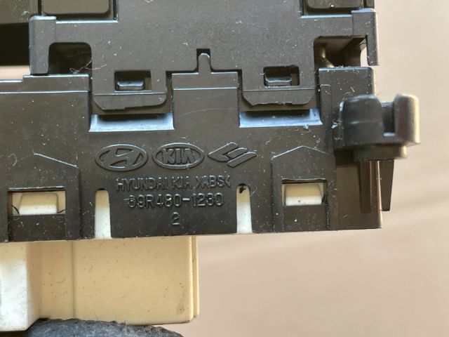 bontott HYUNDAI i40 Tükör Kapcsoló