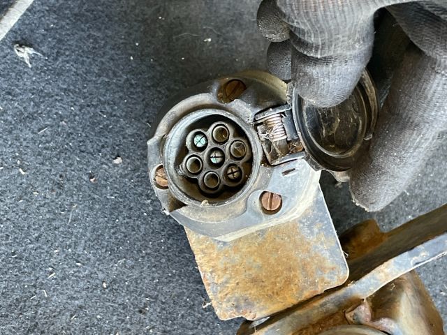 bontott HYUNDAI i40 Vonóhorog