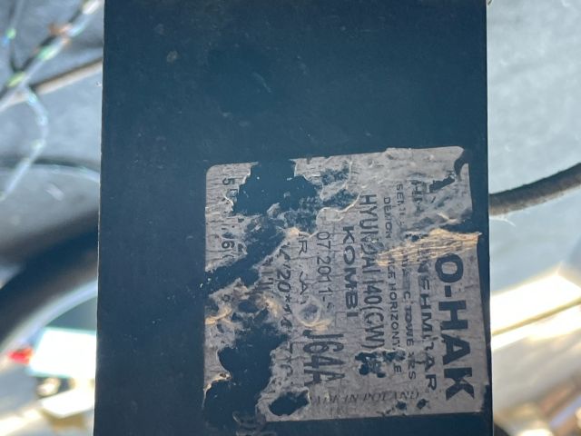 bontott HYUNDAI i40 Vonóhorog