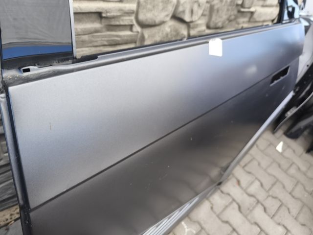 bontott HYUNDAI IONIQ 5 Bal hátsó Ajtó (Üres lemez)