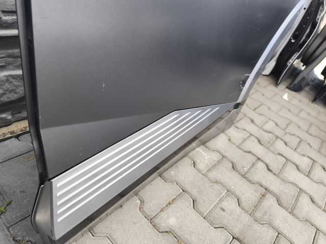 bontott HYUNDAI IONIQ 5 Bal hátsó Ajtó (Üres lemez)