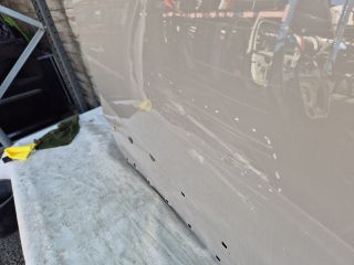 bontott HYUNDAI IONIQ 5 Bal hátsó Ajtó (Üres lemez)