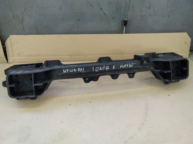 bontott HYUNDAI IONIQ 5 Hátsó Lökhárító Merevítő (Fém)