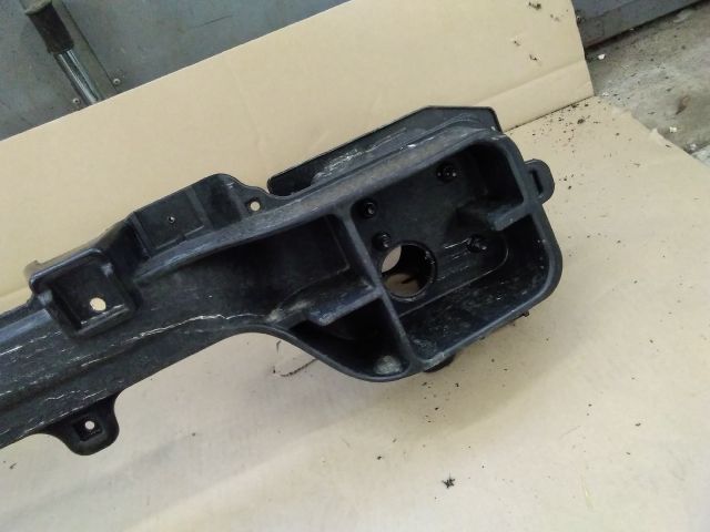 bontott HYUNDAI IONIQ 5 Hátsó Lökhárító Merevítő (Fém)