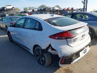 bontott HYUNDAI IONIQ Csomagtérajtó Jobb Zsanér