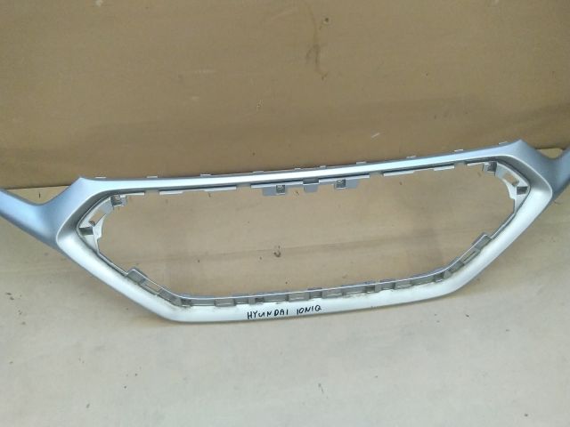 bontott HYUNDAI IONIQ Hűtőrács