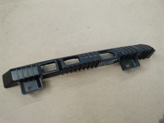 bontott HYUNDAI IONIQ Jobb első Lökhárító Tartó (Műanyag)