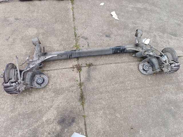 bontott HYUNDAI ix20 Bal hátsó Féknyereg Munkahengerrel