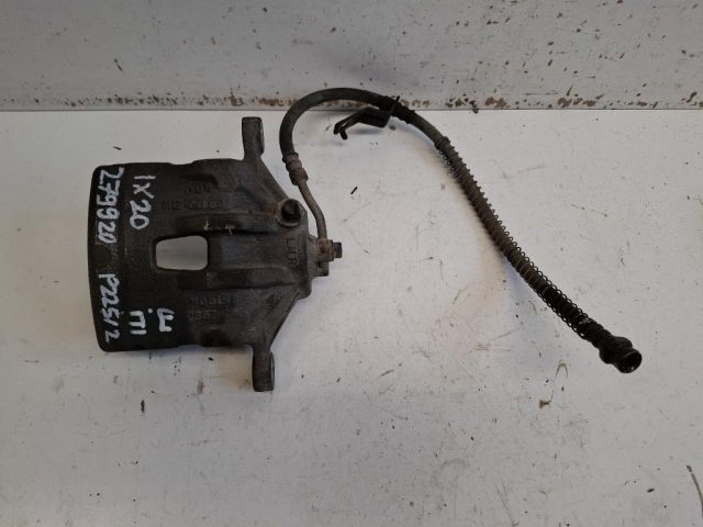 bontott HYUNDAI ix20 Jobb első Féknyereg Munkahengerrel