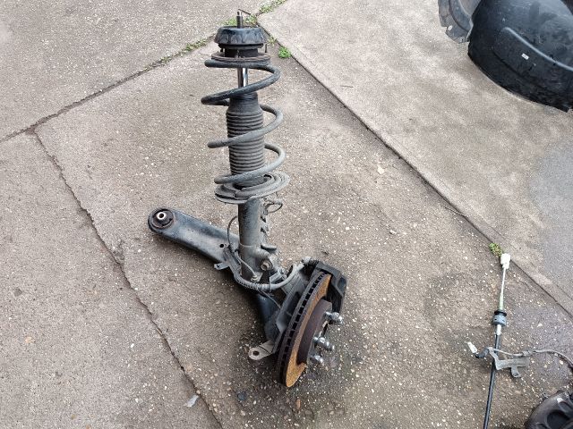 bontott HYUNDAI ix20 Jobb első Kerékagy