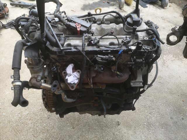 bontott HYUNDAI ix20 Motor (Fűzött blokk hengerfejjel)