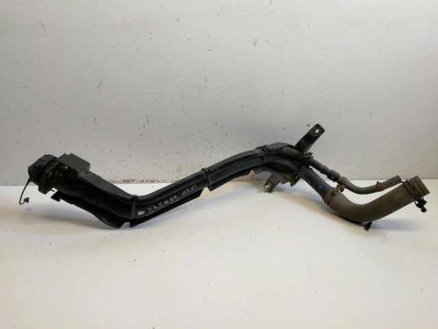 bontott HYUNDAI ix20 Tankbetöltő Cső (Fém)