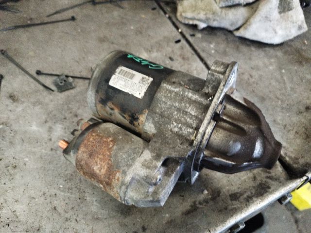 bontott HYUNDAI ix20 Önindító