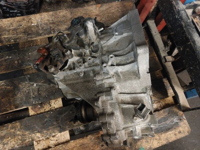 bontott HYUNDAI ix20 Váltó (Mechanikus)