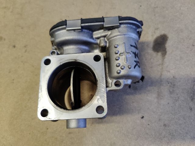 bontott HYUNDAI ix20 Fojtószelep (Elektromos)