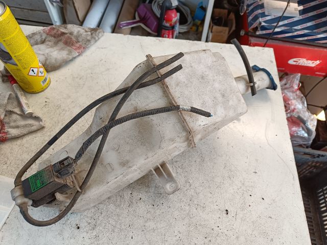 bontott HYUNDAI ix20 Ablakmosó Tartály