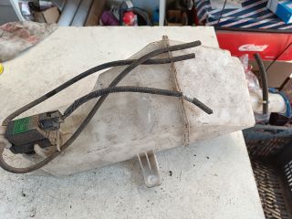 bontott HYUNDAI ix20 Ablakmosó Tartály