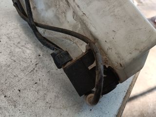 bontott HYUNDAI ix20 Ablakmosó Tartály