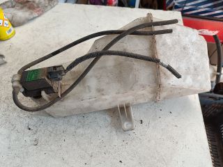 bontott HYUNDAI ix20 Ablakmosó Tartály