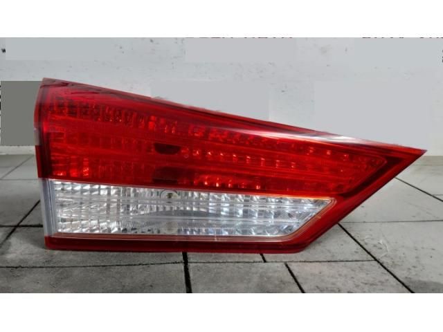 bontott HYUNDAI ix20 Bal Belső Hátsó Lámpa