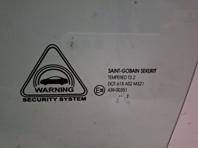 bontott HYUNDAI ix20 Bal első Ablak