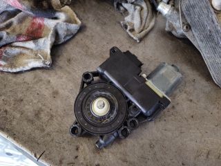 bontott HYUNDAI ix20 Bal első Ablakemelő Motor