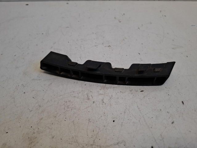 bontott HYUNDAI ix20 Bal első Lökhárító Tartó (Műanyag)