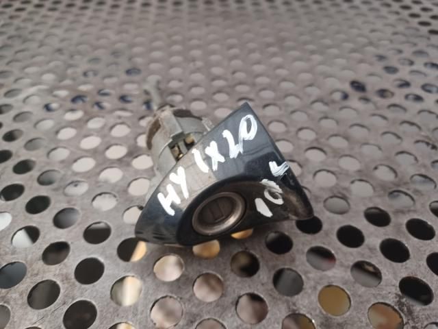 bontott HYUNDAI ix20 Bal első Zárbetét