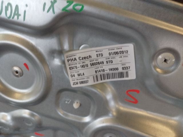 bontott HYUNDAI ix20 Bal hátsó Ablakemelő Szerkezet (Elektromos)