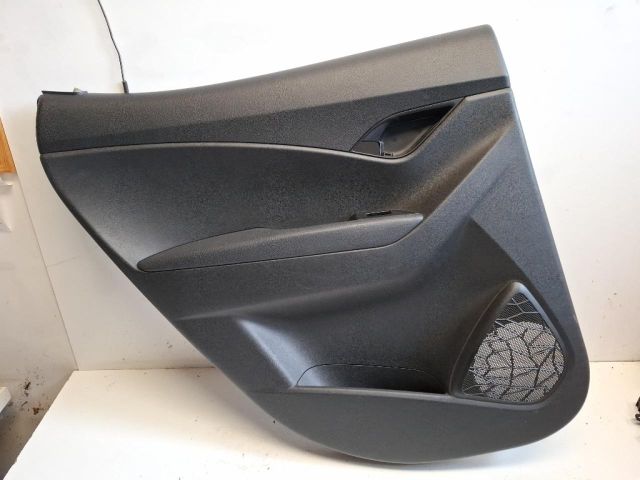 bontott HYUNDAI ix20 Bal hátsó Ajtó Kárpit