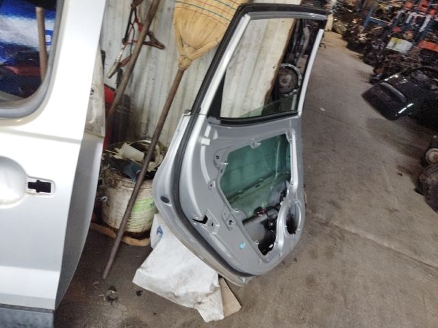 bontott HYUNDAI ix20 Bal hátsó Ajtó (Üres lemez)