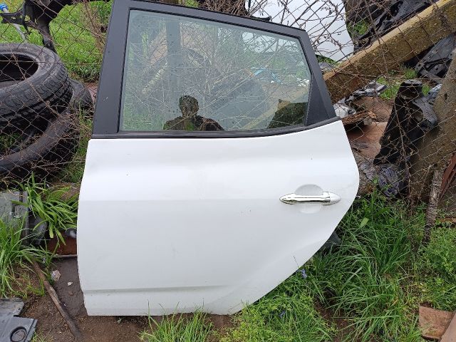 bontott HYUNDAI ix20 Bal hátsó Ajtózár