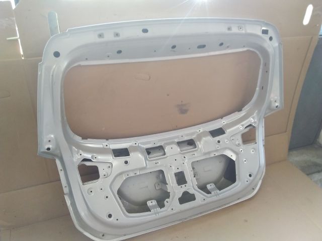 bontott HYUNDAI ix20 Csomagtérajtó (Üres lemez)