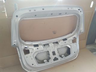 bontott HYUNDAI ix20 Csomagtérajtó (Üres lemez)