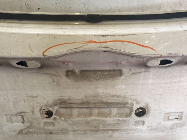 bontott HYUNDAI ix20 Csomagtérajtó (Üres lemez)