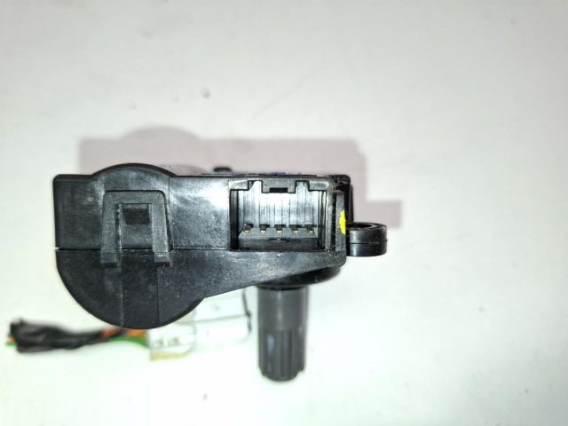 bontott HYUNDAI ix20 Fűtés Állító Motor