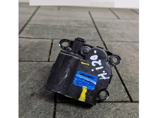 bontott HYUNDAI ix20 Fűtés Állító Motor