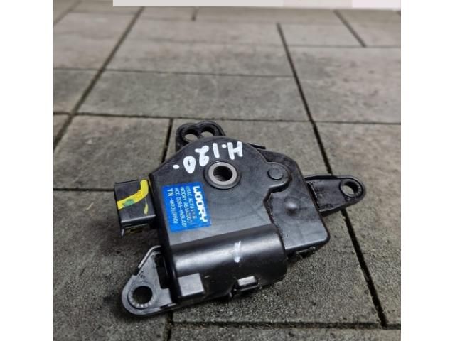 bontott HYUNDAI ix20 Fűtés Állító Motor