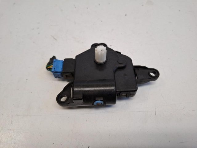 bontott HYUNDAI ix20 Fűtés Állító Motor