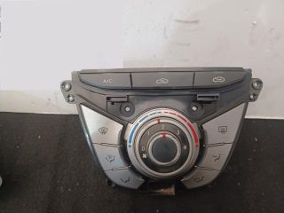 bontott HYUNDAI ix20 Fűtéskapcsoló