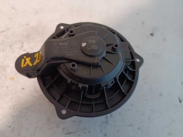 bontott HYUNDAI ix20 Fűtőmotor (Klímás)