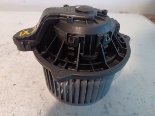 bontott HYUNDAI ix20 Fűtőmotor (Klímás)