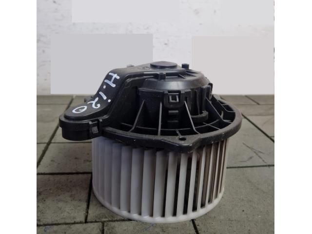 bontott HYUNDAI ix20 Fűtőmotor (Klímás)