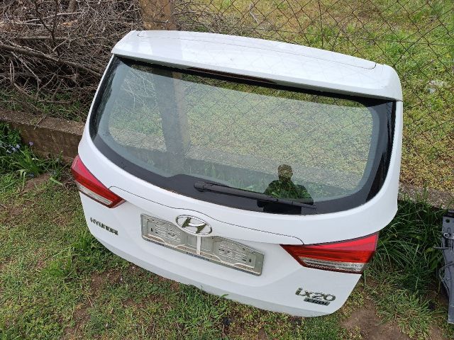 bontott HYUNDAI ix20 Hátsó Ablaktörlő Kar