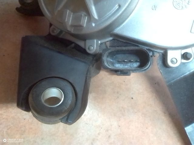 bontott HYUNDAI ix20 Hátsó Ablaktörlő Motor