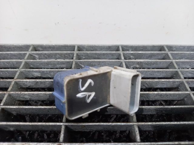 bontott HYUNDAI ix20 Hátsó Tolatóradar Fej