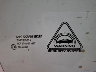 bontott HYUNDAI ix20 Jobb első Ablak